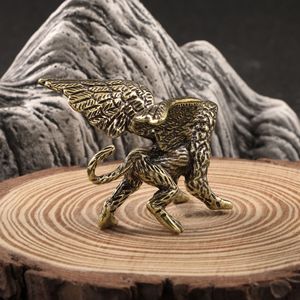 Prezzo di fabbrica antico gioco Griffin ornamenti in ottone fanno vecchi ornamenti in metallo artigianato. - Product Image 4