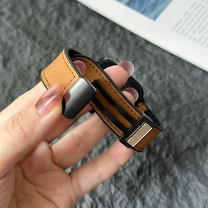 Compatible avec la montre S11 pour GT5 pour bracelet de montre en silicone à motif Crazy Horse avec fermoir magnétique - Product Image 3