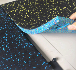 <span class=keywords><strong>Tapis</strong></span> <span class=keywords><strong>de</strong></span> <span class=keywords><strong>sol</strong></span> <span class=keywords><strong>de</strong></span> salle <span class=keywords><strong>de</strong></span> sport durables à haute densité <span class=keywords><strong>de</strong></span> 40 mm, dalles <span class=keywords><strong>de</strong></span> caoutchouc commerciales à emboîtement, <span class=keywords><strong>musculation</strong></span>, conditionnement physique, fabriqués en SBR EPDM - Product Image 6