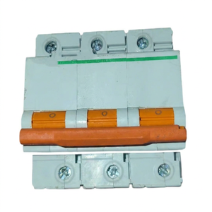 Disjoncteur EASY9 3P C100A d'occasion démonté, interrupteur à air 400V, protection contre les surcharges, distribution électrique basse tension - Product Image 1