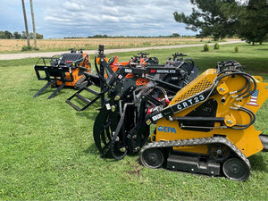 Mini zanjadora con motosierra Mini Skid Steer Loader Accesorio para AGT Mini Loader - Product Image 6