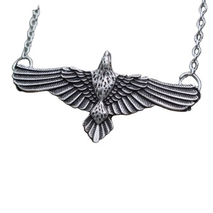 Collier pendentif <span class=keywords><strong>en</strong></span> forme de moto volantée, bijou de charme celtas Raven Corbie, poterie Vikings, Animal des pays nordiques - Product Image 1