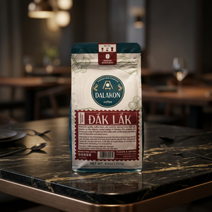 กาแฟโรบัสต้าเวียดนามพิเศษ DALAKON 0.25 กก. เมล็ดกาแฟคั่วเต็มเมล็ดแบบพรีเมียม คั่วแบบช้า รสชาติเข้มข้นคล้ายดาร์กช็อกโกแลต ใบยาสูบแห้ง - Product Image 1