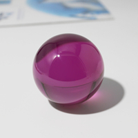 Lentille boule de verre rubis de 60mm de diamètre optique personnalisable Lentilles boule de cristal rouge avec support OEM