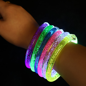 Nouveautés Bracelets lumineux LED en acrylique multicolores faits à la <span class=keywords><strong>main</strong></span> pour événements et fêtes, avec module LED clignotant - Product Image 4
