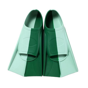 Palmes de natation en silicone colorées pour enfants et adultes en gros équipement d'entraînement et de plongée <span class=keywords><strong>avec</strong></span> poche pour les pieds - Product Image 1