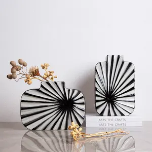 Wholesale Shell Grain vases Contemporary Interior Home Goods Ceramic Vases For Flowers Decoration