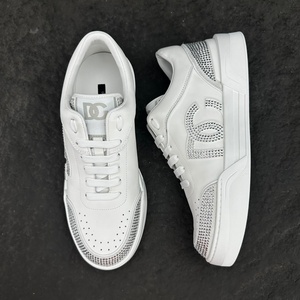 High Quality Dolcegabban Men's Casual Walking Shoes Patent Leather Skull Pattern Lace Custom Logo Luxury Fashion All Seasons - Product Image 2