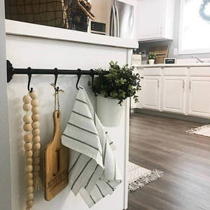 Tagliere in Legno Naturale Ecologico di Acacia, Noce e Ulivo con Logo Personalizzato per Cucina - Product Image 5