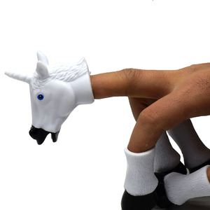 Sinh Thái Thân Thiện TPR Động Vật Ngón Tay Con Rối Đen Trắng Fly Horse Finger Con Rối - Product Image 6
