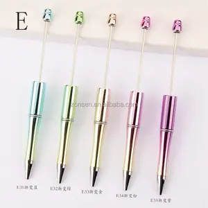 Meilleure vente stylo à bille de couleur mélangée stylo à bille personnalisé cadeau de fête bricolage stylos à perles en plastique pour les invités