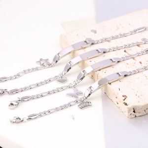 Pulsera de cadena chapada en oro para niños, dijes de estrella de acero inoxidable de 6 mm, joyería minimalista para uso diario para niñas - Product Image 3