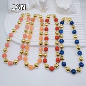Collier de perles rondes colorées en acrylique de 16 mm, style Bohème exagéré, pour femmes, idéal pour l'été et la plage - Product Image 3