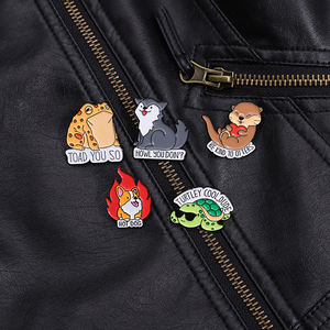 可爱动物狗青蛙珐琅胸针文字热狗背包徽章服装配件礼品饰品给朋友 - Product Image 5