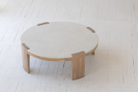 Mid-Century Modern Möbel Beton Wabi Sabi Holztisch Runder Couchtisch mit Eichenbeinen für Wohnzimmer