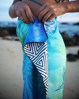 Custom Microfiber Antimicrobial Beach Towel Quick Dry Sand Free Large Bath Towel for Summer Travel and Home Use