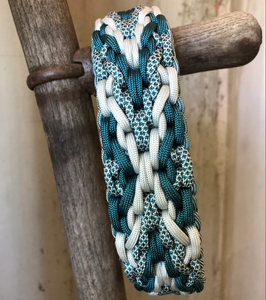 Accesorios para Mascotas, Collar Táctico Trenzado para Perro con Flechas en Movimiento, Hecho a Mano en Plata y Verde Azulado, con Hebilla de Liberación Rápida - Product Image 4