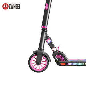 Patinete Eléctrico de 150W con Autonomía de 8KM, Velocidad Máxima de 19KM/H, Diseño Plegable, Portátil, para Desplazamientos - Product Image 4