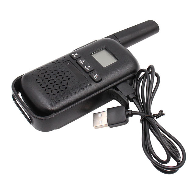 AT105 Unlicensed Consumer Walkie Talkie CE RED Certified Compatible Talkabout T82 T42 T62 Midland Cobra PMR446 Two-Way Radios
