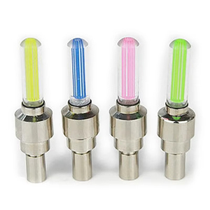 1 pièce Lampe LED étanche en plastique pour rayon de roue, alimentée par batterie, lumières décoratives pour vélo et moto, lumière de valve de vélo d'extérieur - Product Image 3