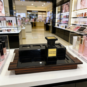 Plateau d'affichage en acrylique à fente pour parfums et <span class=keywords><strong>cosmétiques</strong></span>, présentoir <span class=keywords><strong>de</strong></span> comptoir <span class=keywords><strong>de</strong></span> maquillage avec logo personnalisé, luminaire <span class=keywords><strong>de</strong></span> magasin <span class=keywords><strong>de</strong></span> détail <span class=keywords><strong>de</strong></span> luxe - Product Image 4