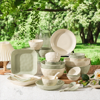 Ensemble de vaisselle en céramique, kit d'assiettes et tasses saines et durables de 12 pouces, design campagnard personnalisable pour hôtels et restaurants