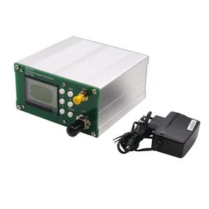1Hz-15GHz generador de señal <span class=keywords><strong>RF</strong></span>, banda ancha, generador de señal con poder ajuste construido en OCXO - Product Image 1