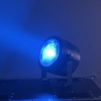 Projecteur LED Par 30W RGBW sans fil sur batterie avec télécommande DMX512 pour DJ, discothèques, mariages et éclairages de scène