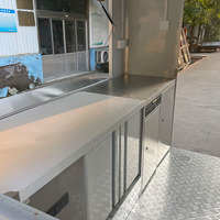 Chariot alimentaire Camion de poulet mobile Remorque de nourriture entièrement équipée Mini restaurant Remorque de nourriture de rue Chariot à hot-dogs