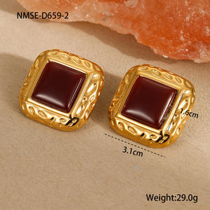 ต่างหูสตั๊ดทรงสี่เหลี่ยมสไตล์วินเทจเคลือบสีทอง/ขาวเคลือบพื้นผิวเครื่องประดับสำหรับผู้หญิงที่สง่างามย้อนยุค - Product Image 6