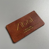 Étiquette personnalisée en cuir PU véritable, cousue, avec bord découpé au laser, durable et lavable pour vêtements/chapeaux/jeans/t-shirts