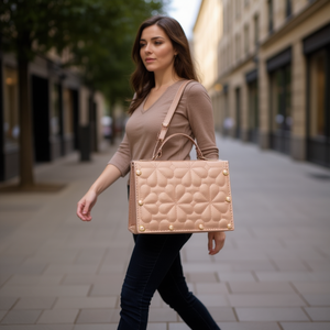 Bolso Bandolera Acolchado Color Oro Rosa para Mujer, Marca Gisela, 19x6x12 cm, Cuero Genuino, Asa Única, Impermeable, para Uso Diario - Product Image 2