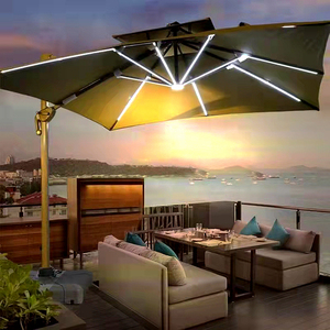 Parasole mobili in alluminio Cantilever da esterno per giardino ribaltabile ombrellone con pannello solare a led