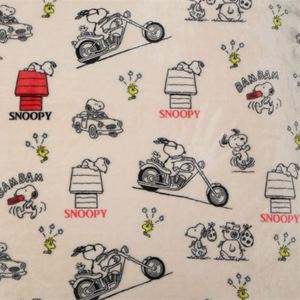 Manta de Franela Ecológica de Lujo, Cómoda y Elegante, Diseño Liso o Estampado, para Oficina y Hogar, Cálida, Reutilizable y Suave al Tacto - Product Image 5