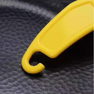 <b>Silicone</b> Kitchen Scraper Yellow Non Stick Dishwashing <b>Tool</b> Durable For Grease Removal - Product Image 2
