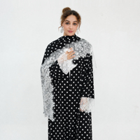 Abaya élégante à pois Loriya avec foulard assorti et bordure en dentelle pour femmes musulmanes, robe pour l'Aïd, cardigan