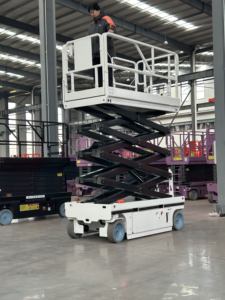 מנוף נייד הידראולי MRT בעל הנעה עצמית - כושר נשיאה 320 ק\\\"ג, מבנה פלדה, הפעלה בשלט רחוק - Product Image 6