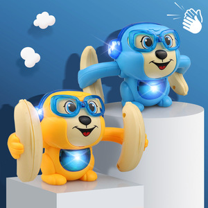 Mono eléctrico rodante con gafas, juguete de plástico para niños de 2 a 4 años, juguete unisex con sensor de sonido - Product Image 4