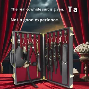 Набор для БДСМ из натуральной кожи, 8 предметов: повязка на глаза, ошейник, поводок, флоггер, кляп, наручники для взрослых (игрушки для СМ) - Product Image 2