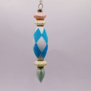 Ornements de Noël en verre personnalisés de couleur et de forme variées, fabriqués en Chine, 4*4*8cm, avec impression réactive, décorations artistiques suspendues - Product Image 2