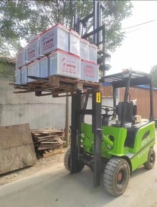 Chariot élévateur électrique à quatre roues à hauteur de levage personnalisable, 1 tonne, 2 tonnes, 3 tonnes, 3,5 tonnes, chariot élévateur électrique à batterie de haute qualité - Product Image 4