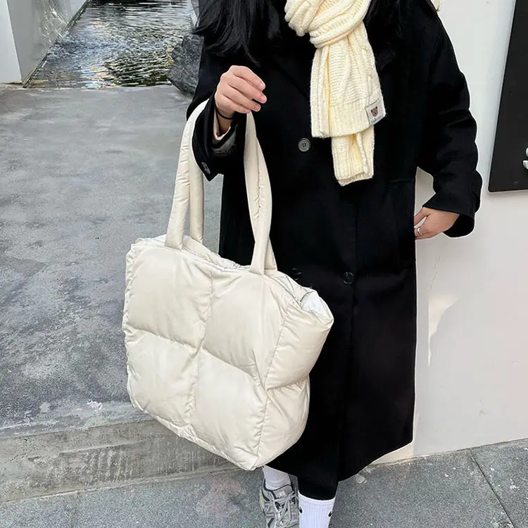 New Arrival Cotton Filling Quilted Puffer Bag Women Leisure Handbags Custom Winter Large Capacity Ladies Tote Handbag