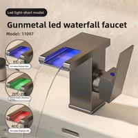 Robinet de salle de bain moderne monocommande en acier inoxydable pour lavabo, avec contrôle de température eau chaude/froide et lumière LED – Fabricant
