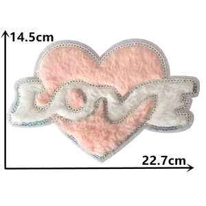 Patch personnalisé pour la Saint-Valentin, lettre scintillante et cœur, fer à repasser sur chenille - Product Image 5