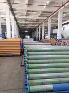 Fabricación de Alfombras de Vinilo Impermeables Baratas, Rollo de Lámina de PVC, Adhesivo para Pisos, Rollo de Linóleo Plástico - Product Image 5