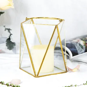 Lanterne design contemporain en verre, bougeoir en métal, pour décoration de maison
