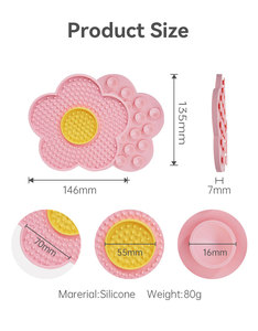 Tapis de léchage pour chien en silicone motif floral style moderne, sans BPA, étanche, pour l'alimentation lente, le bain et l'entraînement - Product Image 4