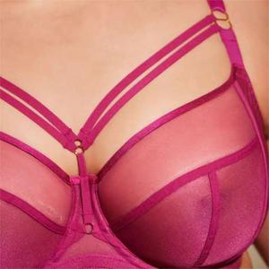 Ảnh phụ nữ nóng bỏng, áo ngực gợi cảm, cô gái trẻ xinh đẹp mặc áo ngực - Product Image 2