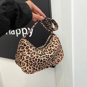 Bolso de Hombro Pequeño Impermeable de Moda para Mujer, Ideal para Salidas Diarias y Fiestas, Bolso de Mano para Mujer - Product Image 1
