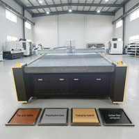 Machine de découpe à couteau oscillant pour la fabrication d'échantillons de matériaux d'emballage en carton ondulé avec moteur servo, rainurage et perforation